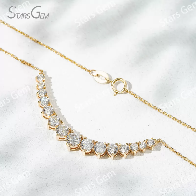 4.5mm Round Brilliant Cut Lab Grown Diamond 18K Gold Diamond Necklace