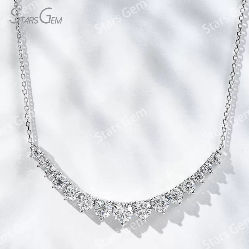 4.5mm Round Brilliant Cut Lab Grown Diamond 18K Gold Diamond Necklace