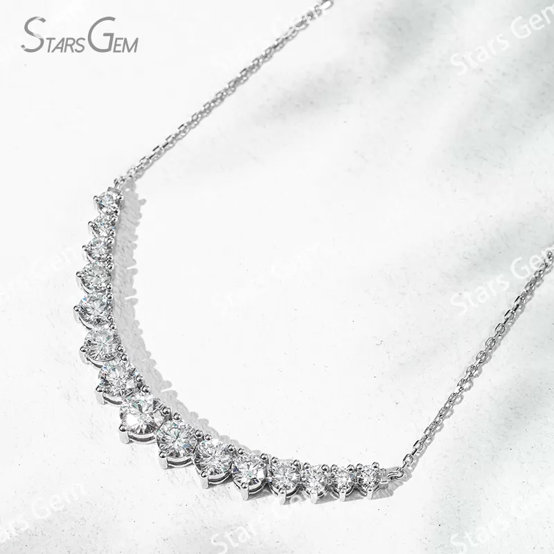 4.5mm Round Brilliant Cut Lab Grown Diamond 18K Gold Diamond Necklace