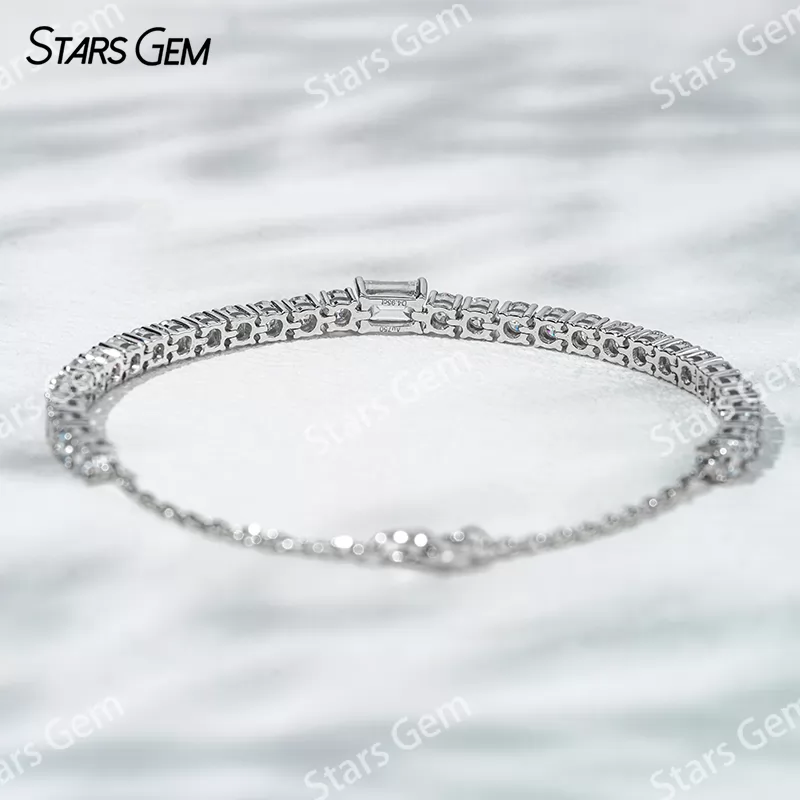 4×6mm Octagon Emerald Cut & 3.2mm Round Brilliant Cut Lab Grown Diamond 18K White Gold Diamond Bracelet