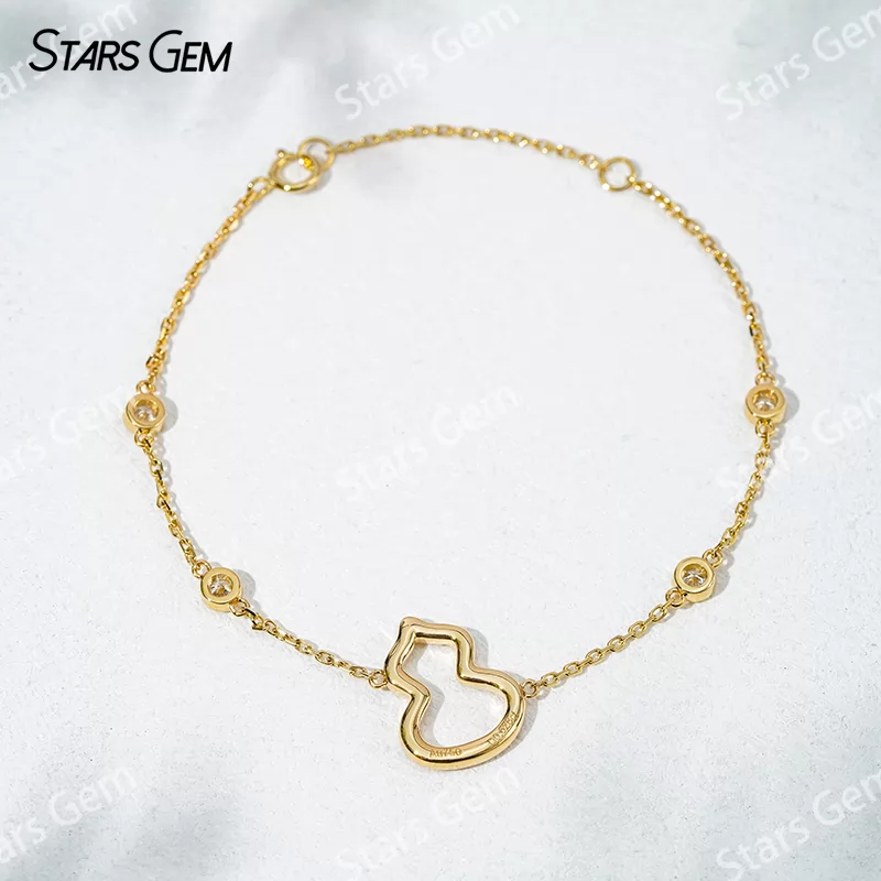 1.4mm & 2.8mm Round Brilliant Cut Lab Grown Diamond Gourd Shape 18K Gold Diamond Bracelet