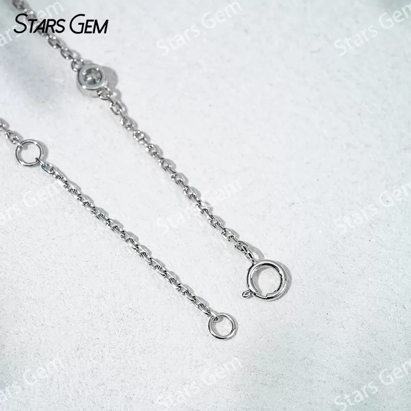 1.4mm & 2.8mm Round Brilliant Cut Lab Grown Diamond Gourd Shape 18K Gold Diamond Bracelet