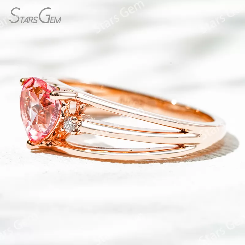 6.5×6.5mm Heart Cut Lab Grown Sukura Pink Sapphire With Side Diamond 18K Rose Gold Engagement Ring
