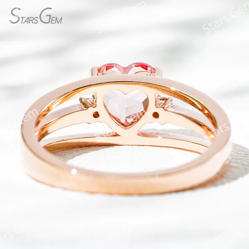 6.5×6.5mm Heart Cut Lab Grown Sukura Pink Sapphire With Side Diamond 18K Rose Gold Engagement Ring