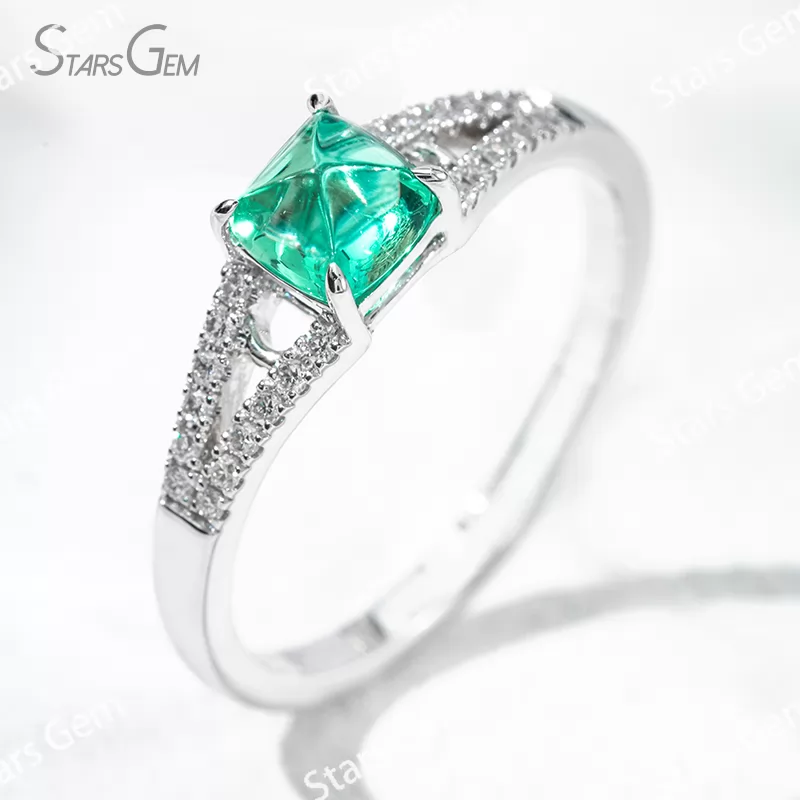 5×5mm Sugar Loaf Cut Lab Grown Emerald 18K Gold Pave Engagement Ring