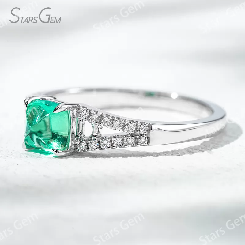 5×5mm Sugar Loaf Cut Lab Grown Emerald 18K Gold Pave Engagement Ring