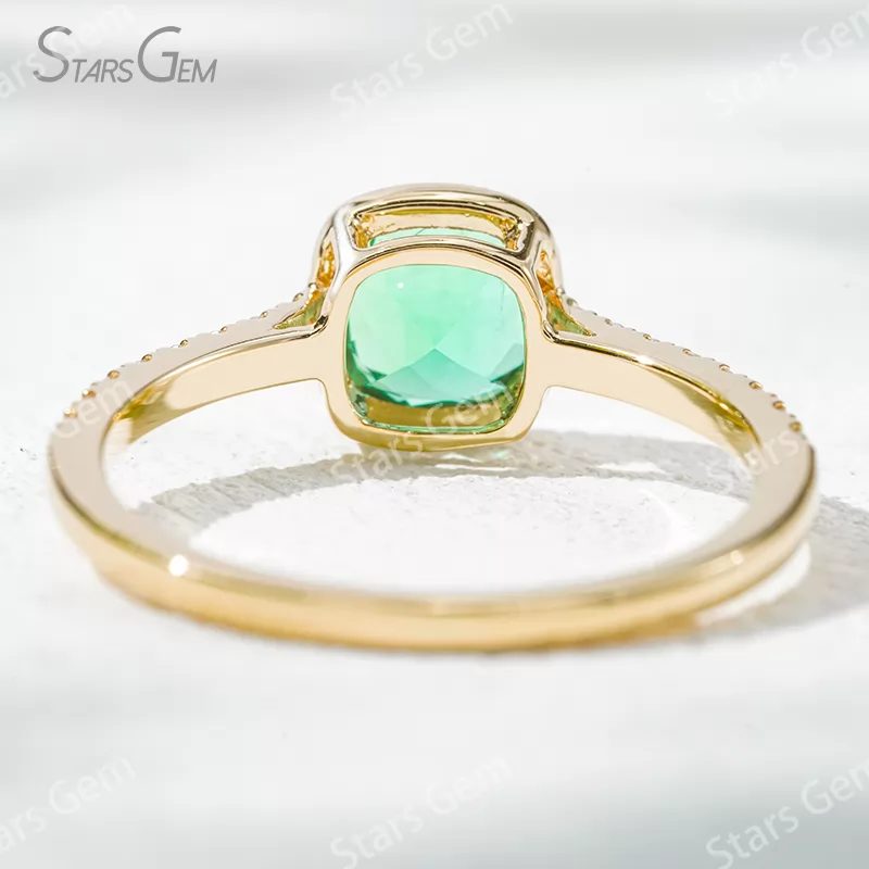 6×6mm Cushion Cut Lab Grown Emerald 18K Gold Pave Engagement Ring