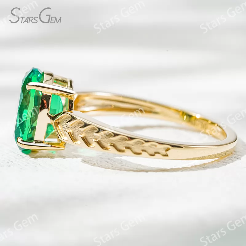 7×9mm Oval Cut Lab Gemstones 18K Gold Solitaire Engagement Ring