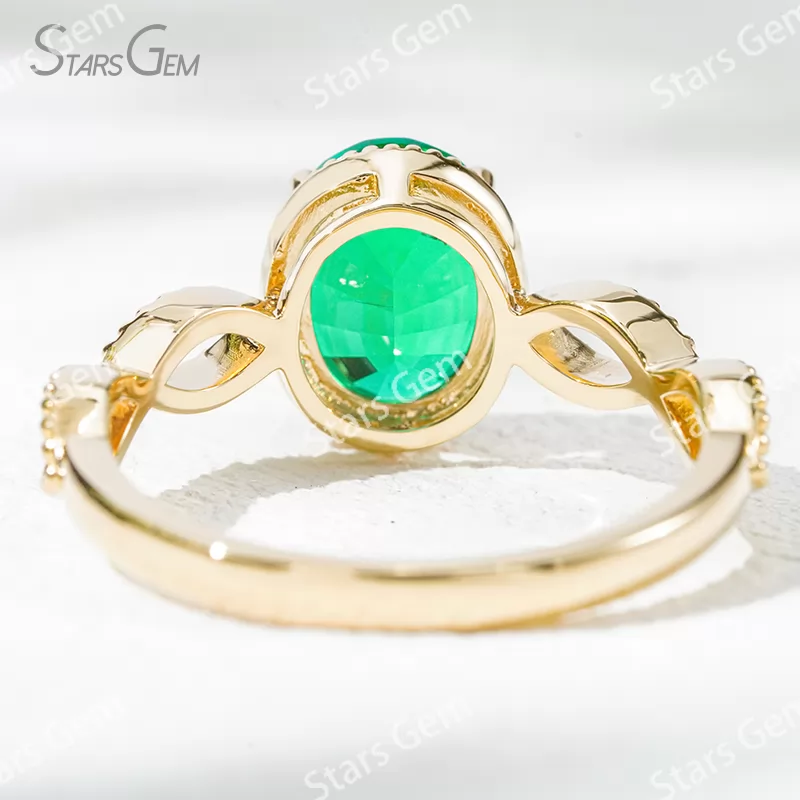 7×9mm Oval Cut Lab Gemstones 18K Gold Solitaire Engagement Ring