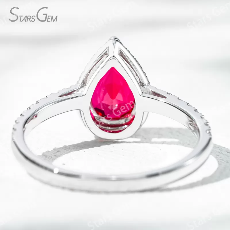 6×9​mm Pear Cut Lab Gemstones 18K Gold Halo Engagement Ring